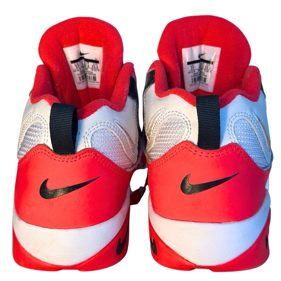 EUC Nike Air Max Speed Turf in Red Orbit Kid sz 5 Laces Velcro White - Picture 5 of 11